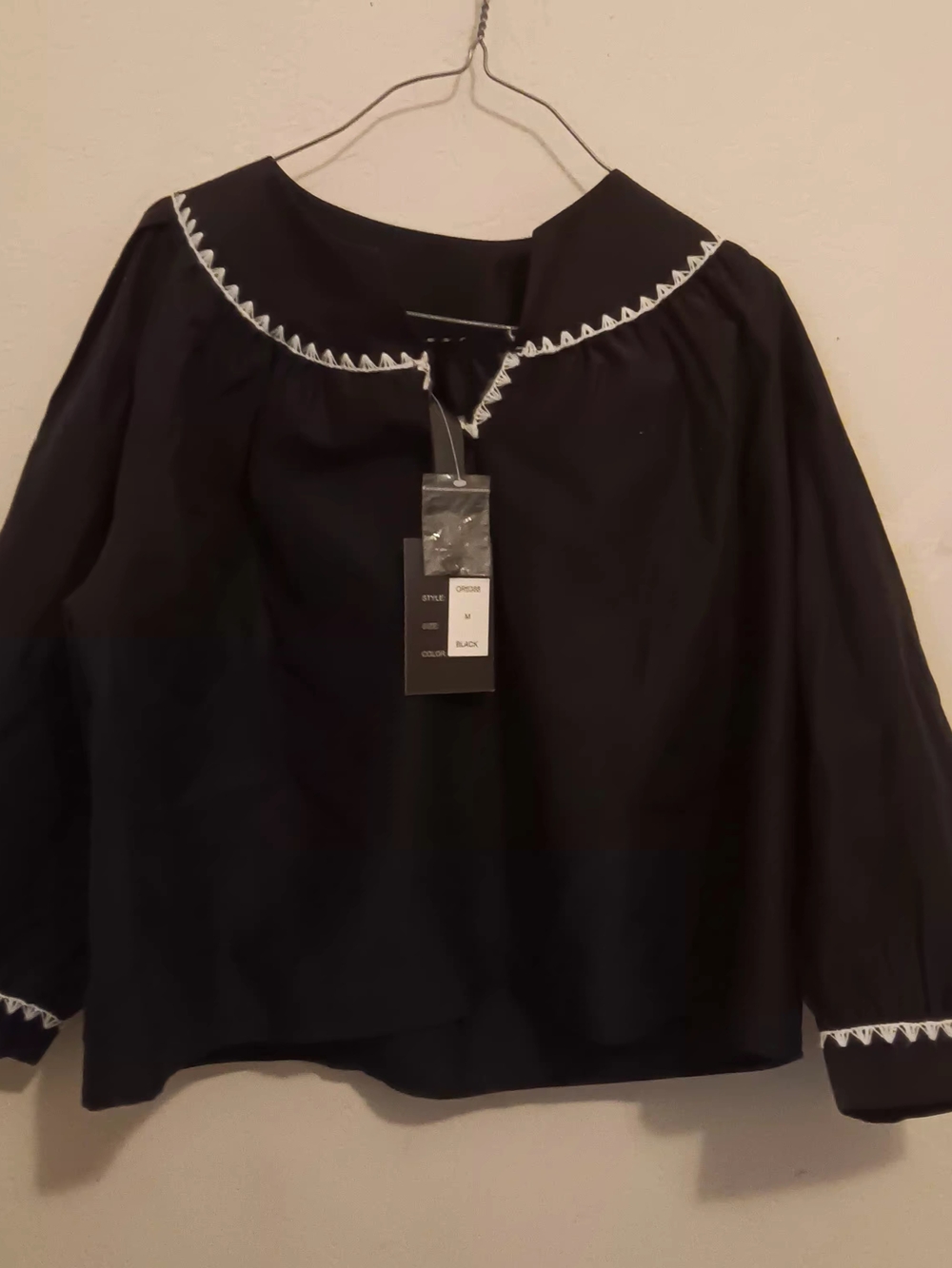 Oliver .o Blouse Women’s Size Medium Black & White Stitched Bubble Sleeve NWT